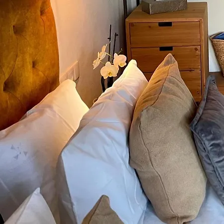 招待所 卡萨斯都莫音胡 - 赛车德阿尔德亚酒店