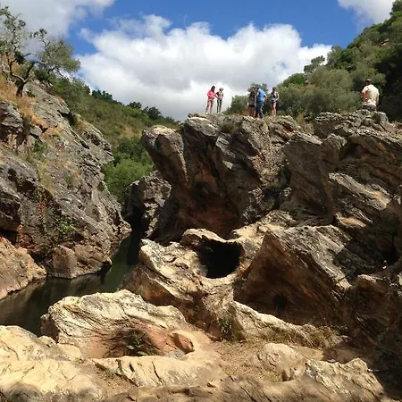 Casas Do Moinho - Turismo De Aldeia Gasthuis 4*